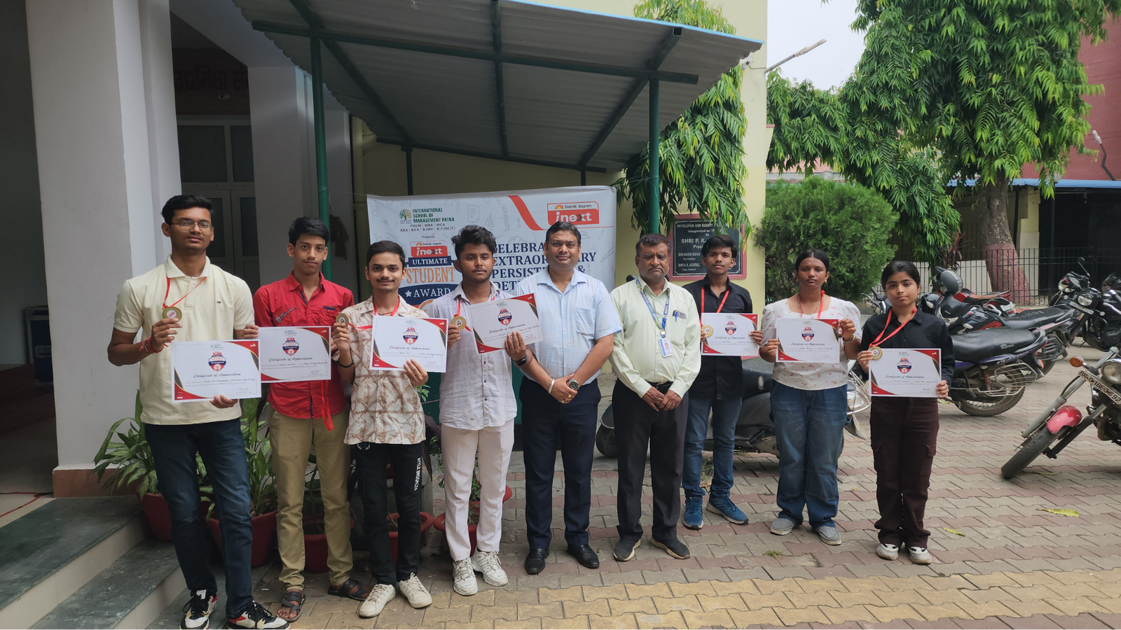 I next Ultimate Student Award